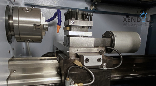 什(shí)麽是小型數控車床(chuáng)更換排刀?