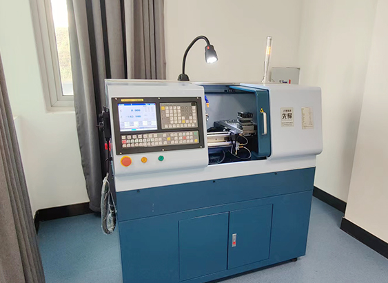 教學機床采(cǎi)購注意事項