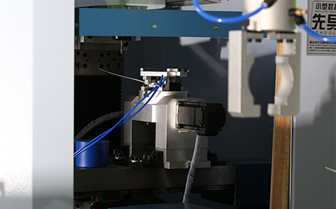 星空无限传媒官网小型五軸聯動數(shù)控加(jiā)工中心