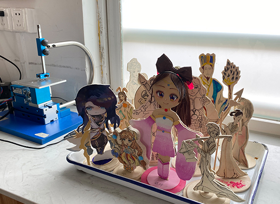 創意微型學(xué)生機床(chuáng)工具——金屬(shǔ)銑床(chuáng)